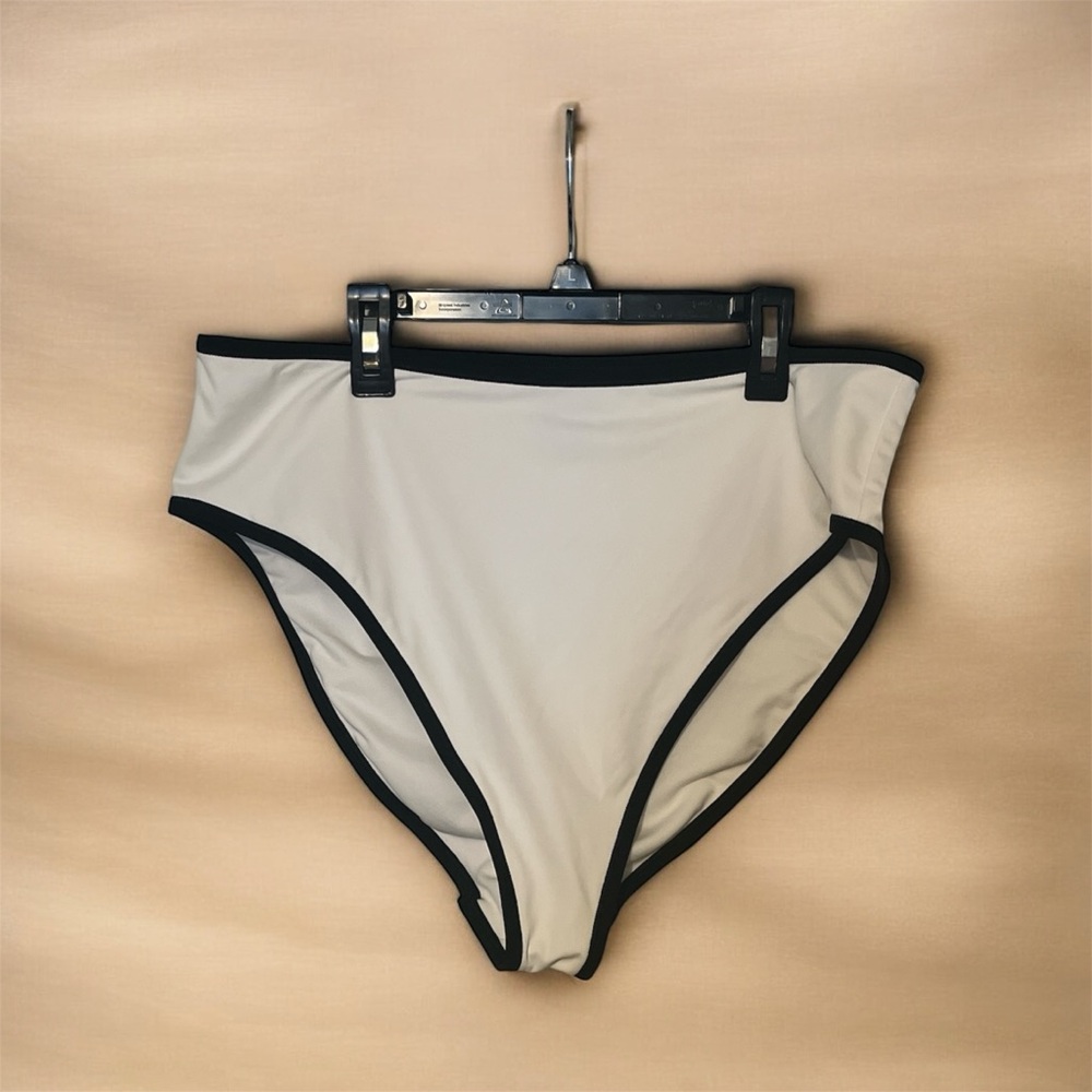 Shade & Shore Cream and Black Bikini Bottom